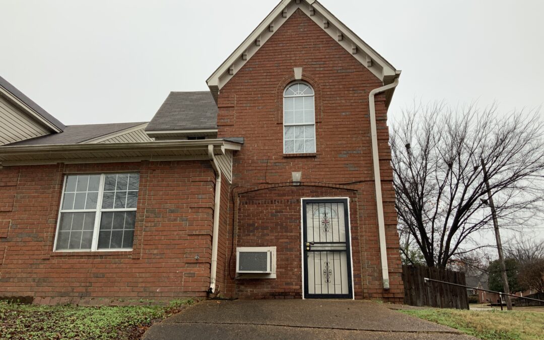 3945 Oak Branch Cir E ~ Apply Now!